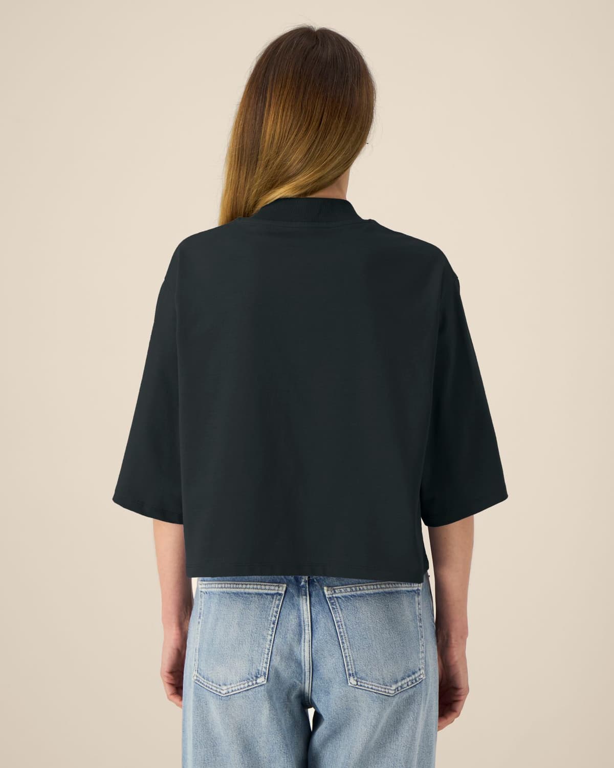 Stella Raya – Black